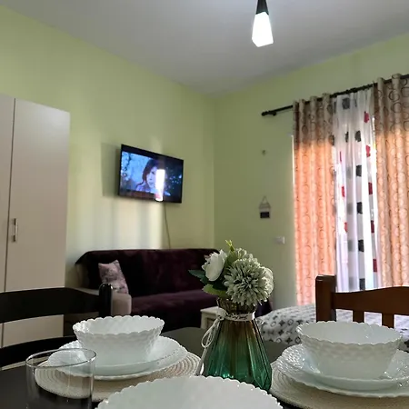 شقة Edi's Seaside Studio,durres *