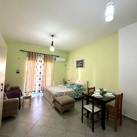 شقة Edi's Seaside Studio,durres *